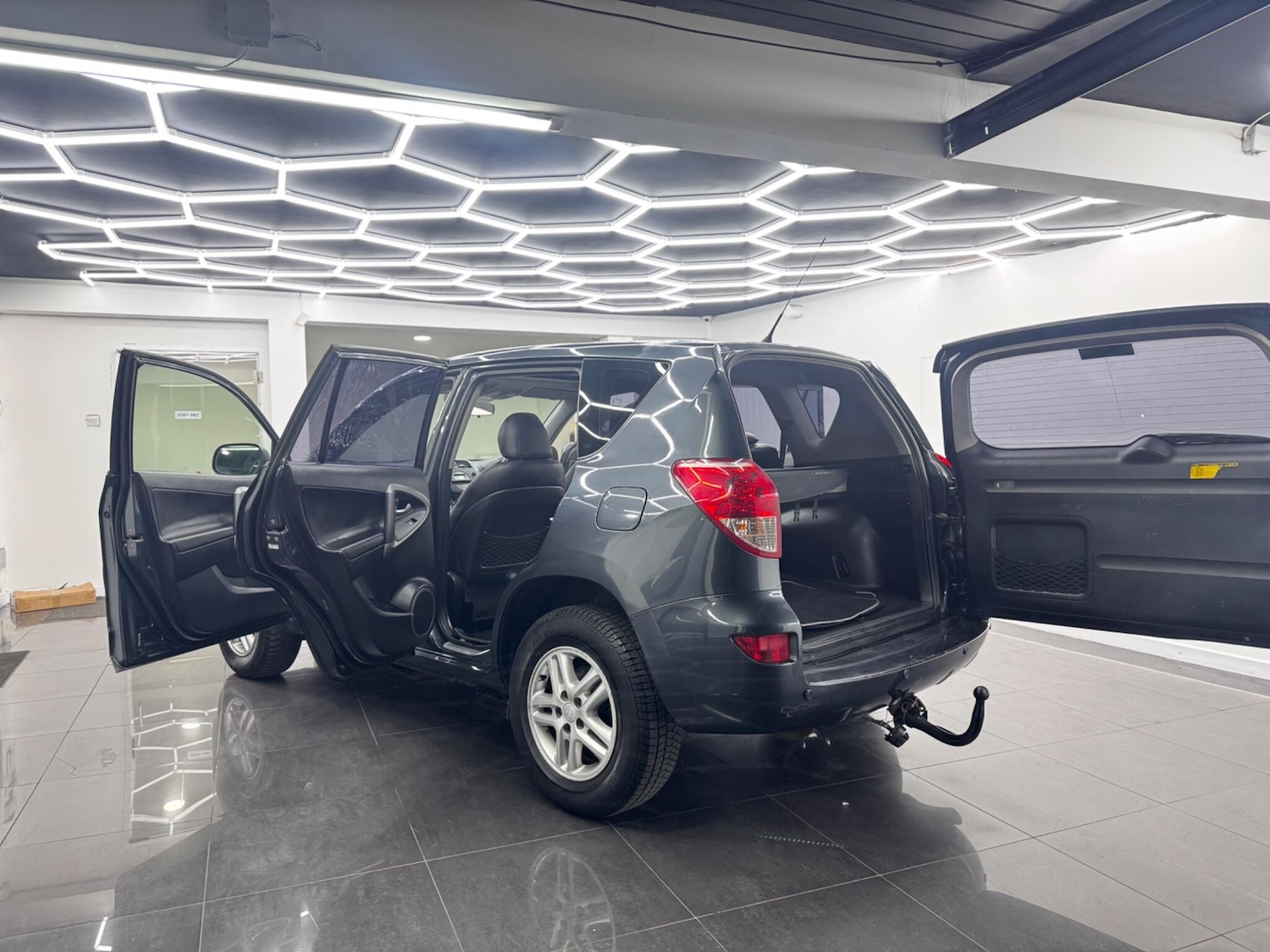 Used Toyota RAV4 2007 for sale - 77982579: Photo 8