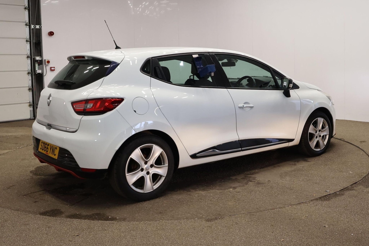 Used Renault Clio for sale - 78033880: Photo 5