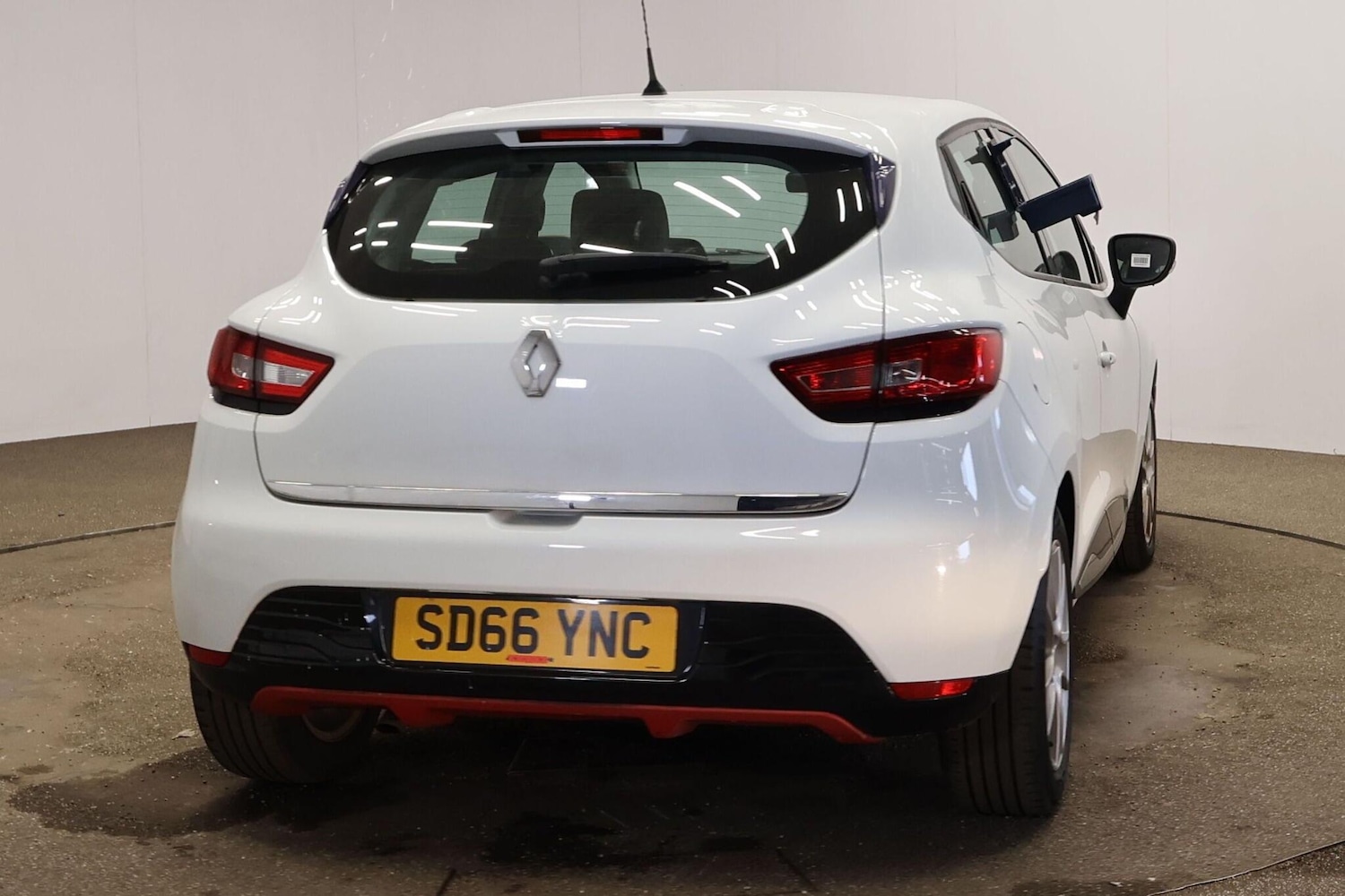 Used Renault Clio for sale - 78033880: Photo 9