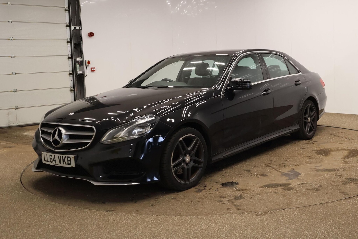 Used Mercedes-Benz E Class for sale - 78116076: Photo 3