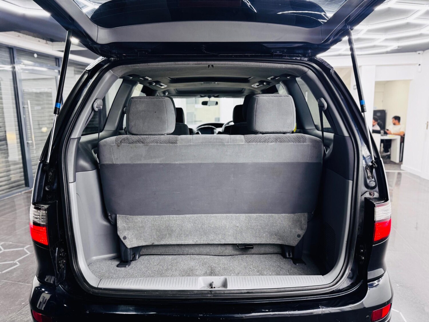 Used Toyota Previa 2011 for sale - 77831685: Photo 31