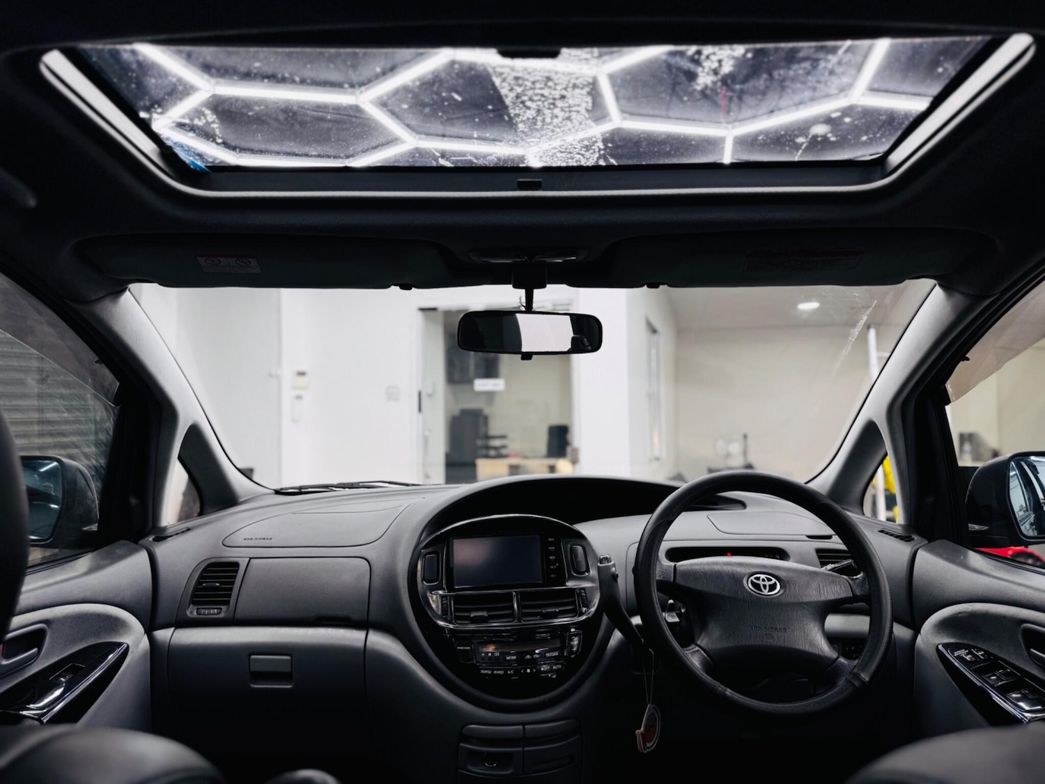 Used Toyota Previa 2011 for sale - 78157890: Photo 13