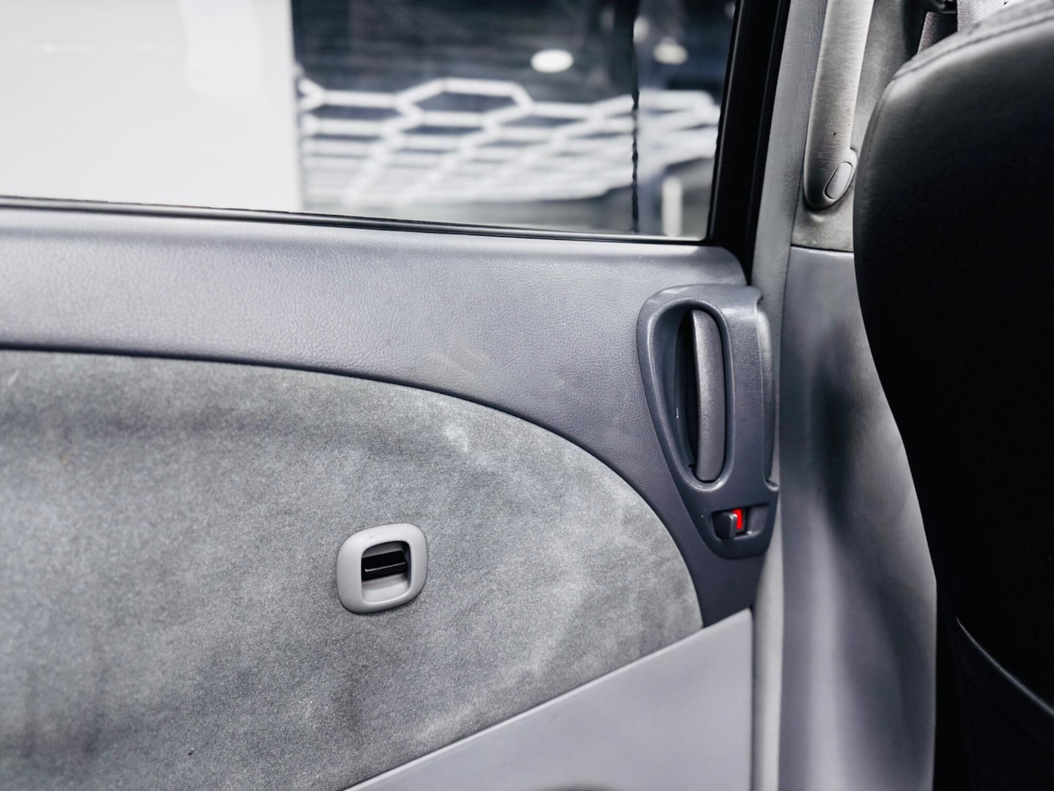 Used Toyota Previa 2011 for sale - 78157890: Photo 22