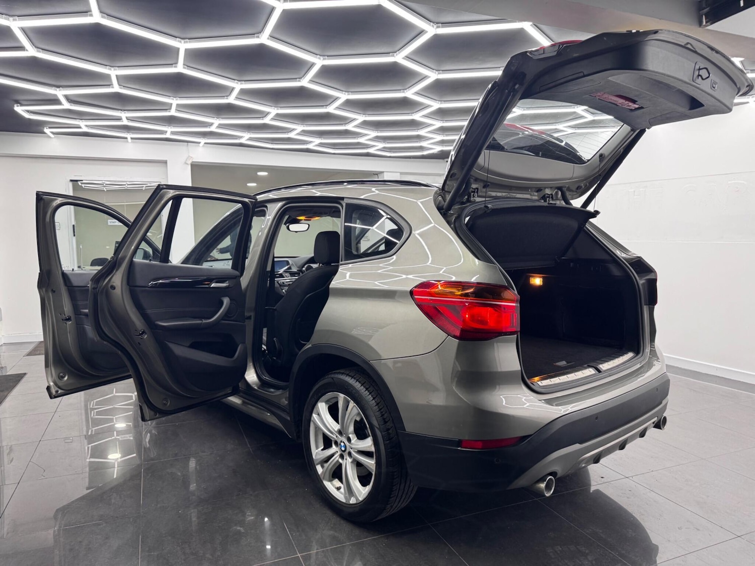 Used BMW X1 2018 for sale - 77831674: Photo 8