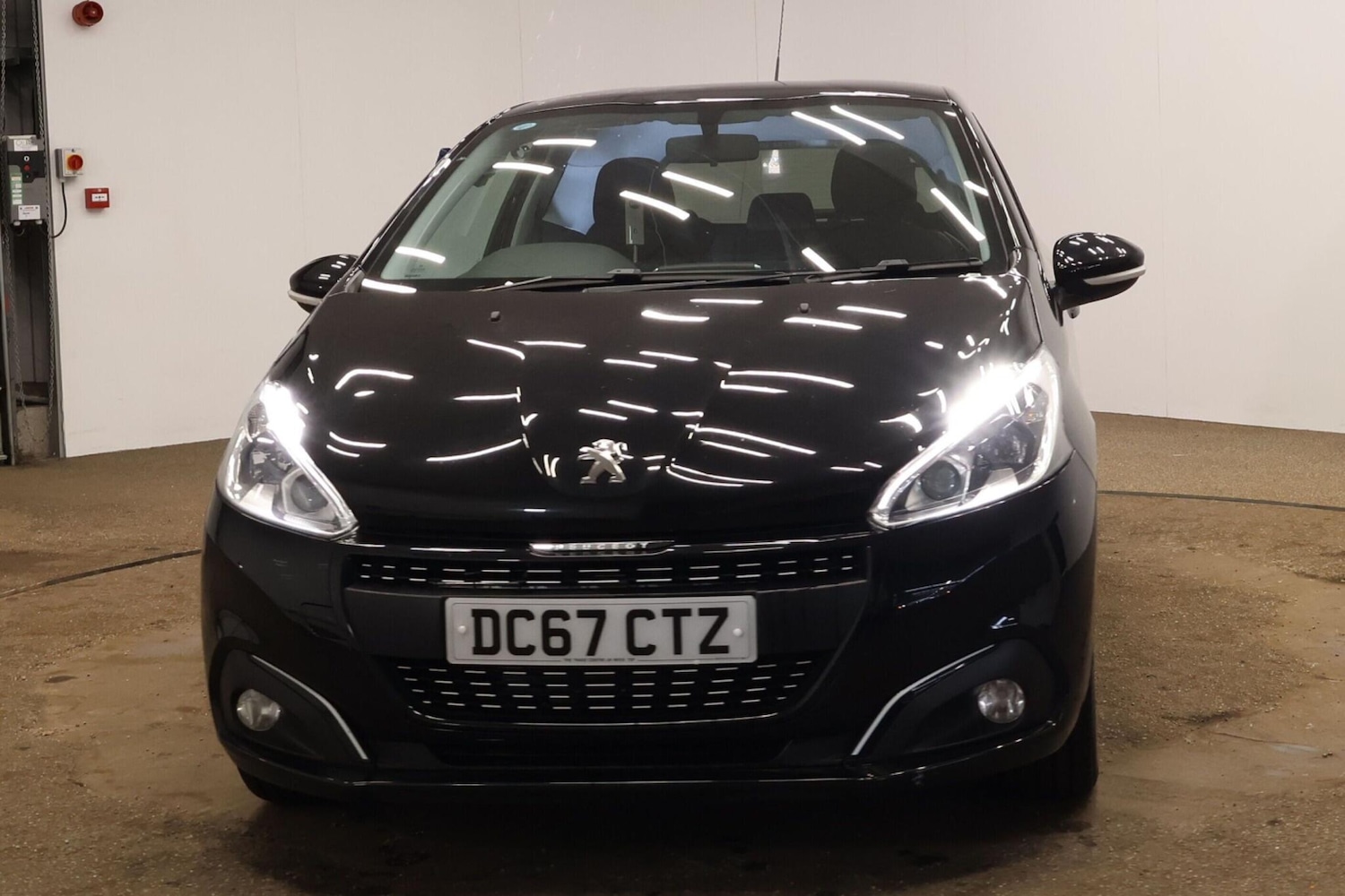 Used Peugeot 208 for sale - 77853778: Photo 2