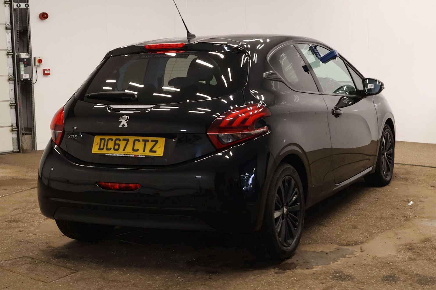 Used Peugeot 208 for sale - 77853778: Photo 4