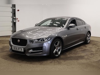 Used Jaguar XE 2016 for sale - 78741427: Photo