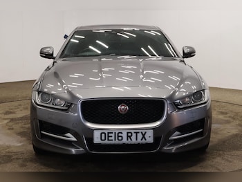 Used Jaguar XE 2016 for sale - 78741427: Photo