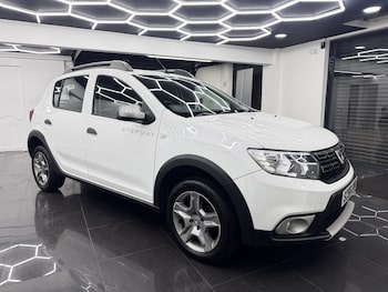 Used Dacia Sandero Stepway 2017 for sale - 78784985: Photo