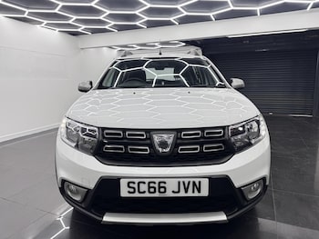 Used Dacia Sandero Stepway 2017 for sale - 78784985: Photo