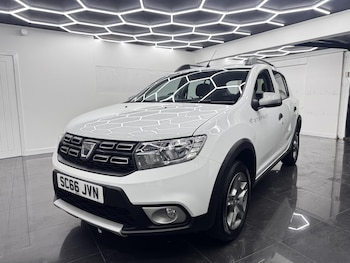 Used Dacia Sandero Stepway 2017 for sale - 78784985: Photo