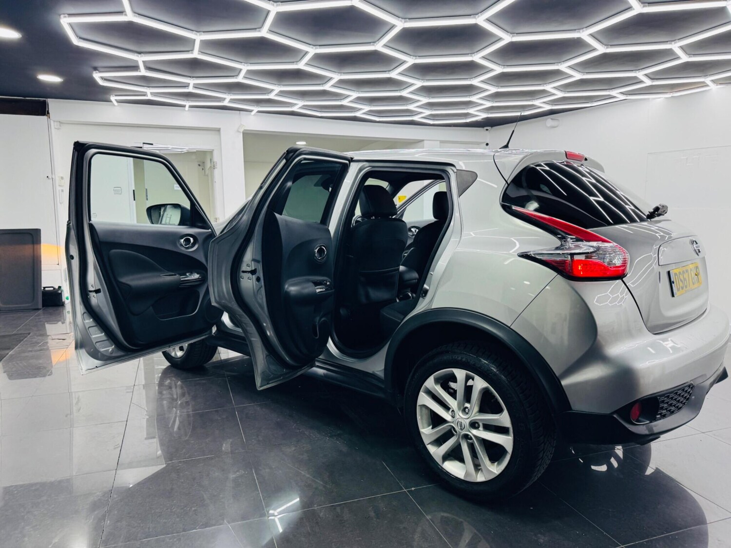 Used Nissan Juke 2017 for sale - 77831671: Photo 8