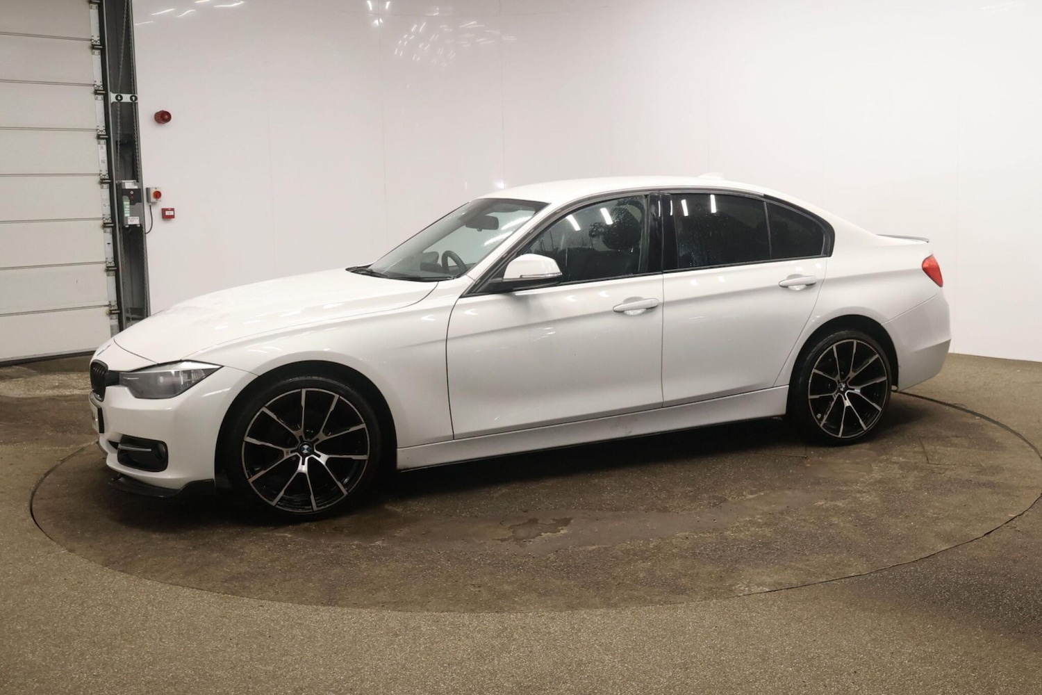 Used BMW 3 Series 2012 for sale - 77978140: Photo 6