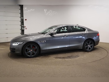 Used Jaguar XE 2016 for sale - 78878870: Photo