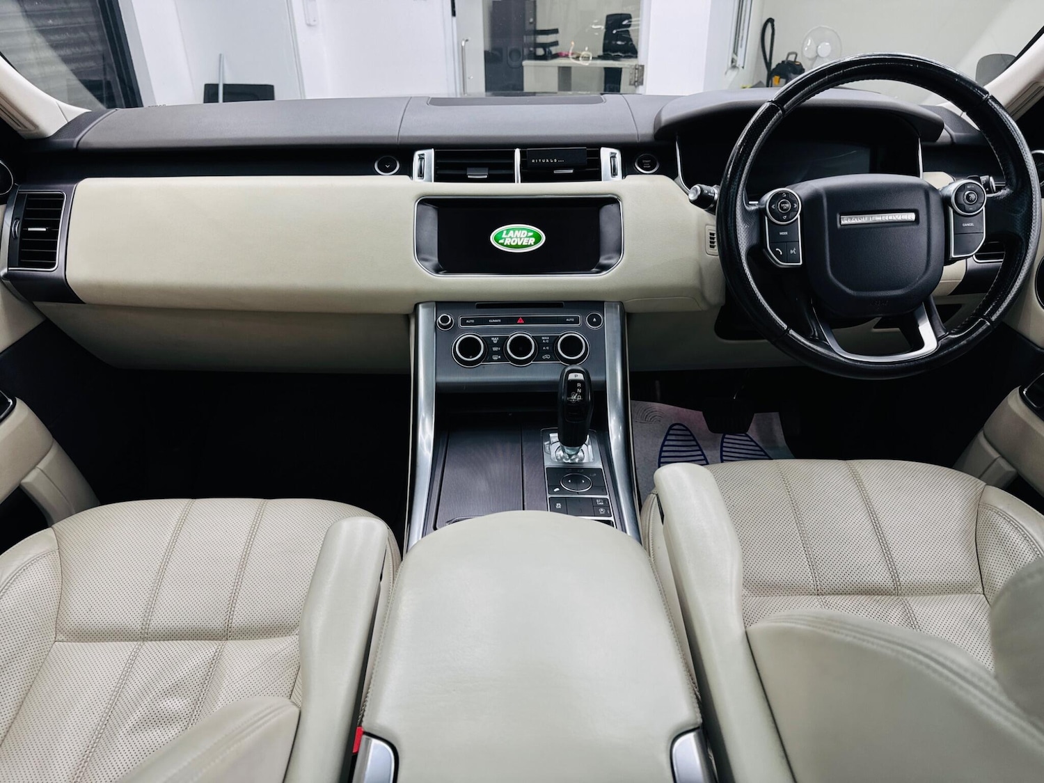 Used Land Rover Range Rover Sport 2017 for sale - 77831682: Photo 14