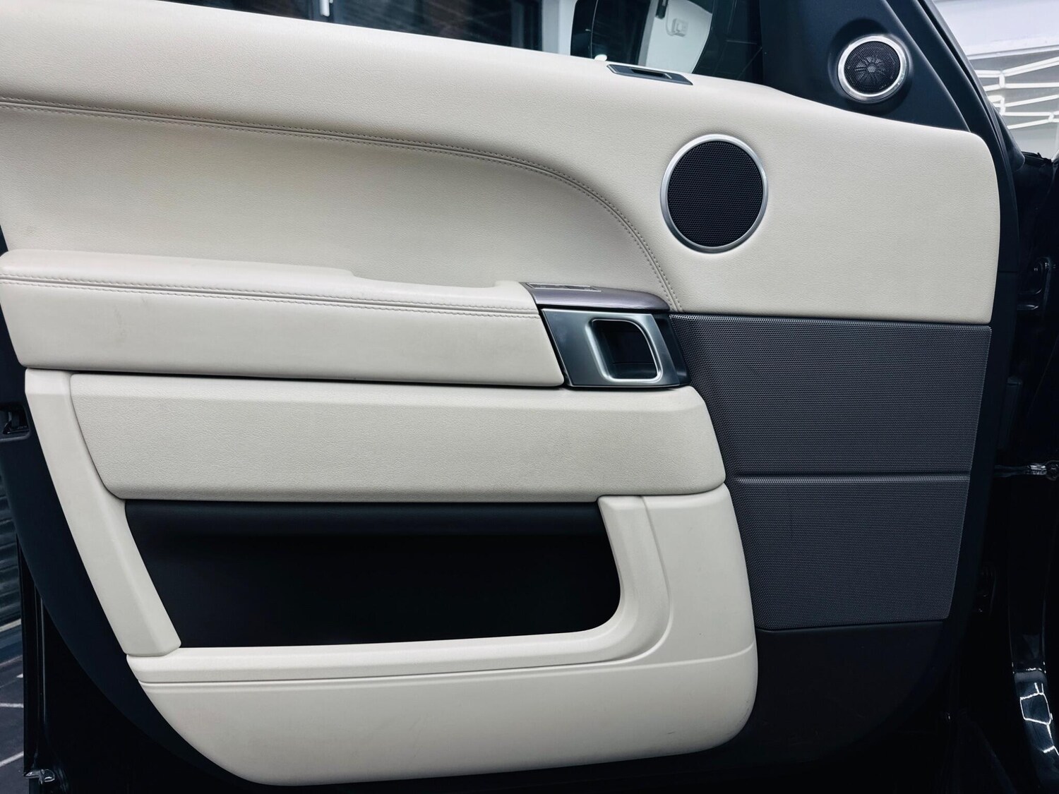 Used Land Rover Range Rover Sport 2017 for sale - 77831682: Photo 40