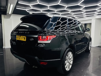 Used Land Rover Range Rover Sport 2017 for sale - 77831682: Photo