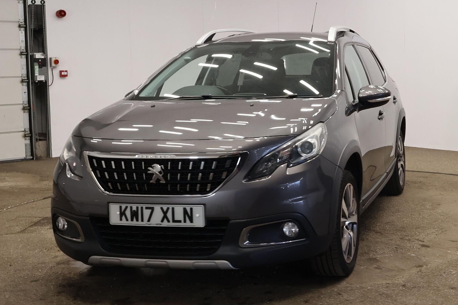 Used Peugeot 2008 2017 for sale - 78033690: Photo 2