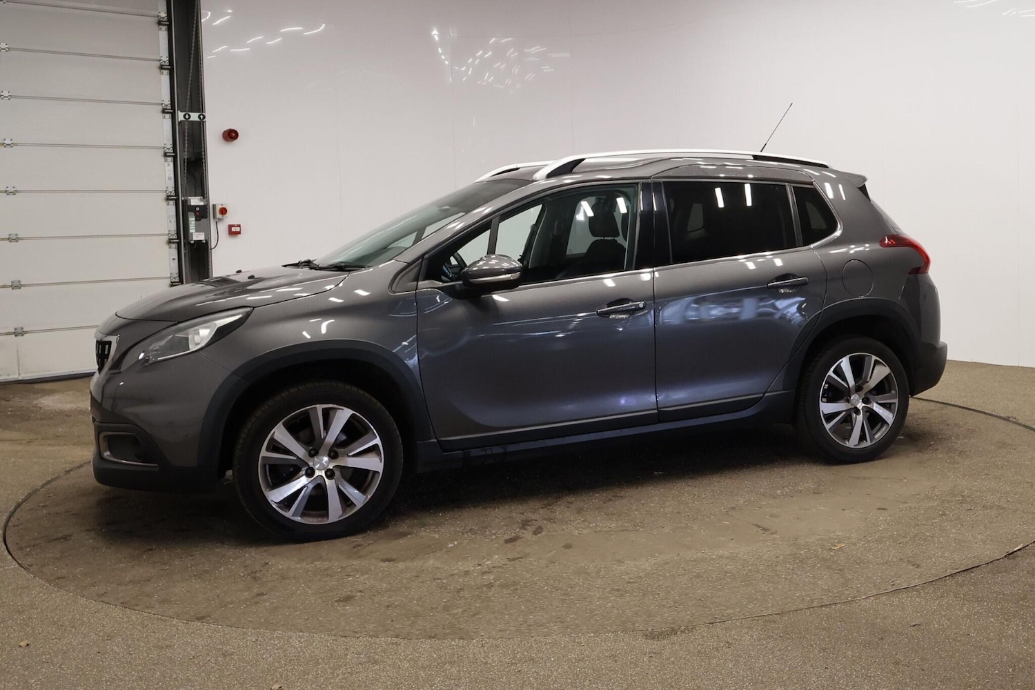 Used Peugeot 2008 2017 for sale - 78033690: Photo 4