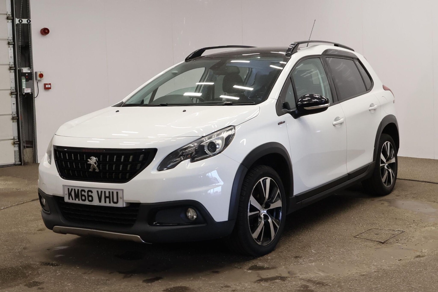 Used Peugeot 2008 for sale - 77853934: Photo 2