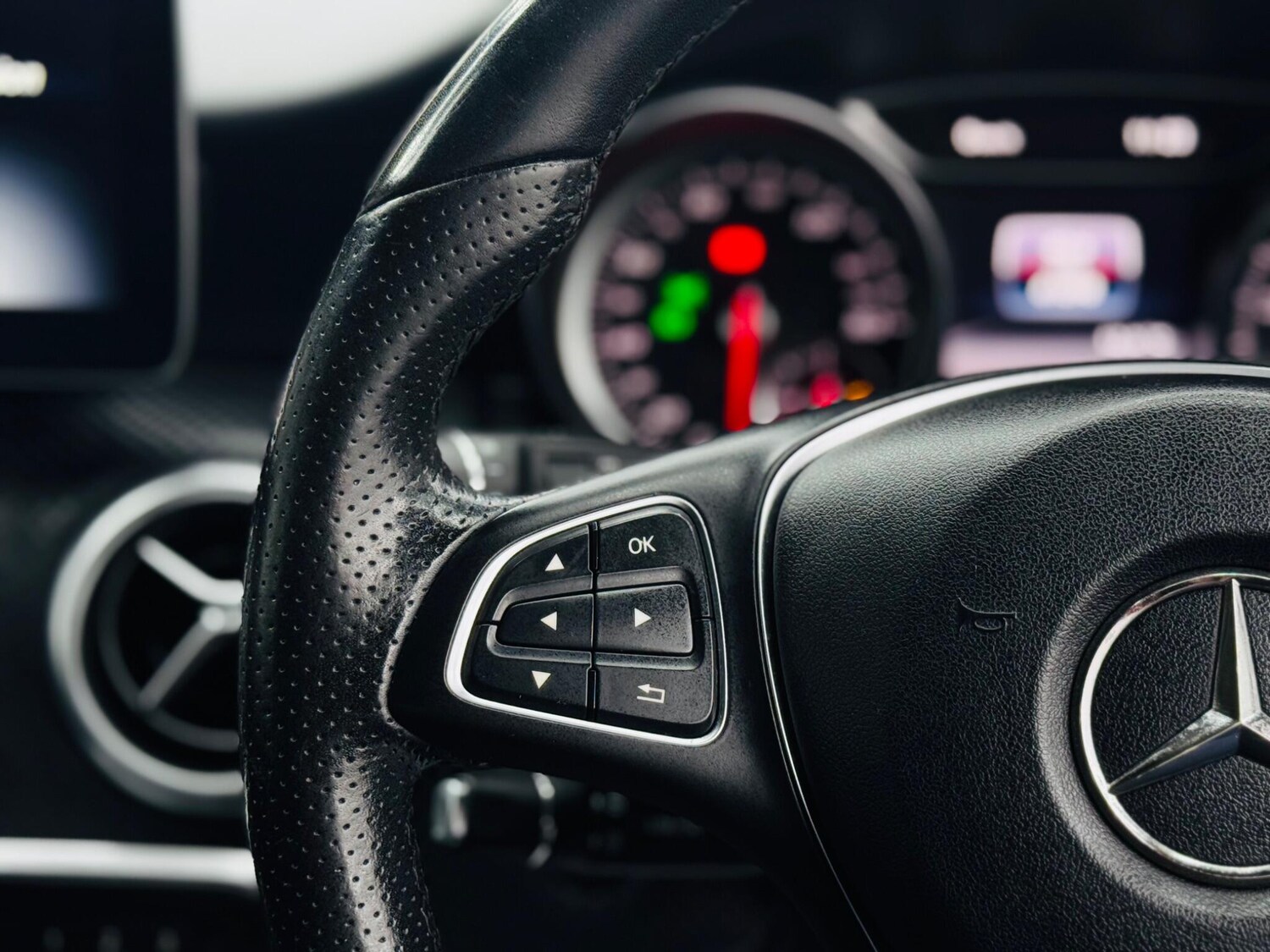 Used Mercedes-Benz A-Class 2017 for sale - 77831684: Photo 27