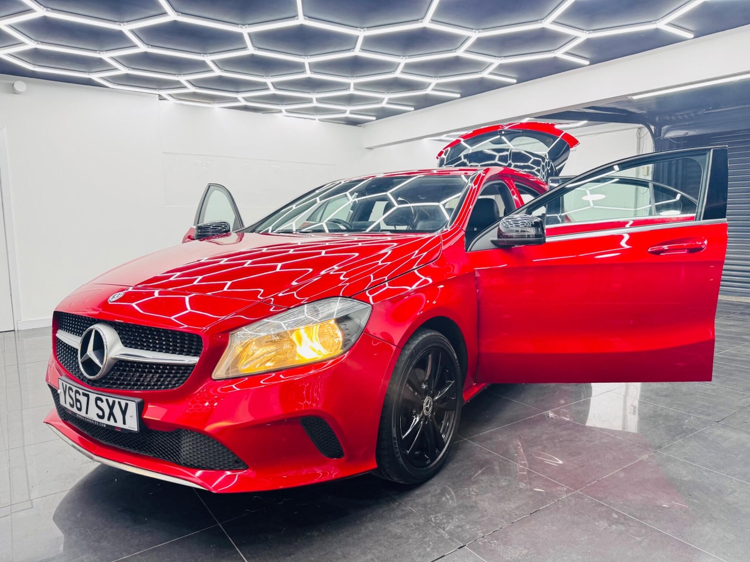 Used Mercedes-Benz A-Class 2017 for sale - 77831684: Photo 7