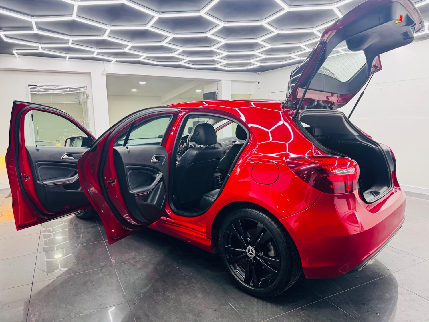 Used Mercedes-Benz A-Class 2017 for sale - 77831684: Photo 8