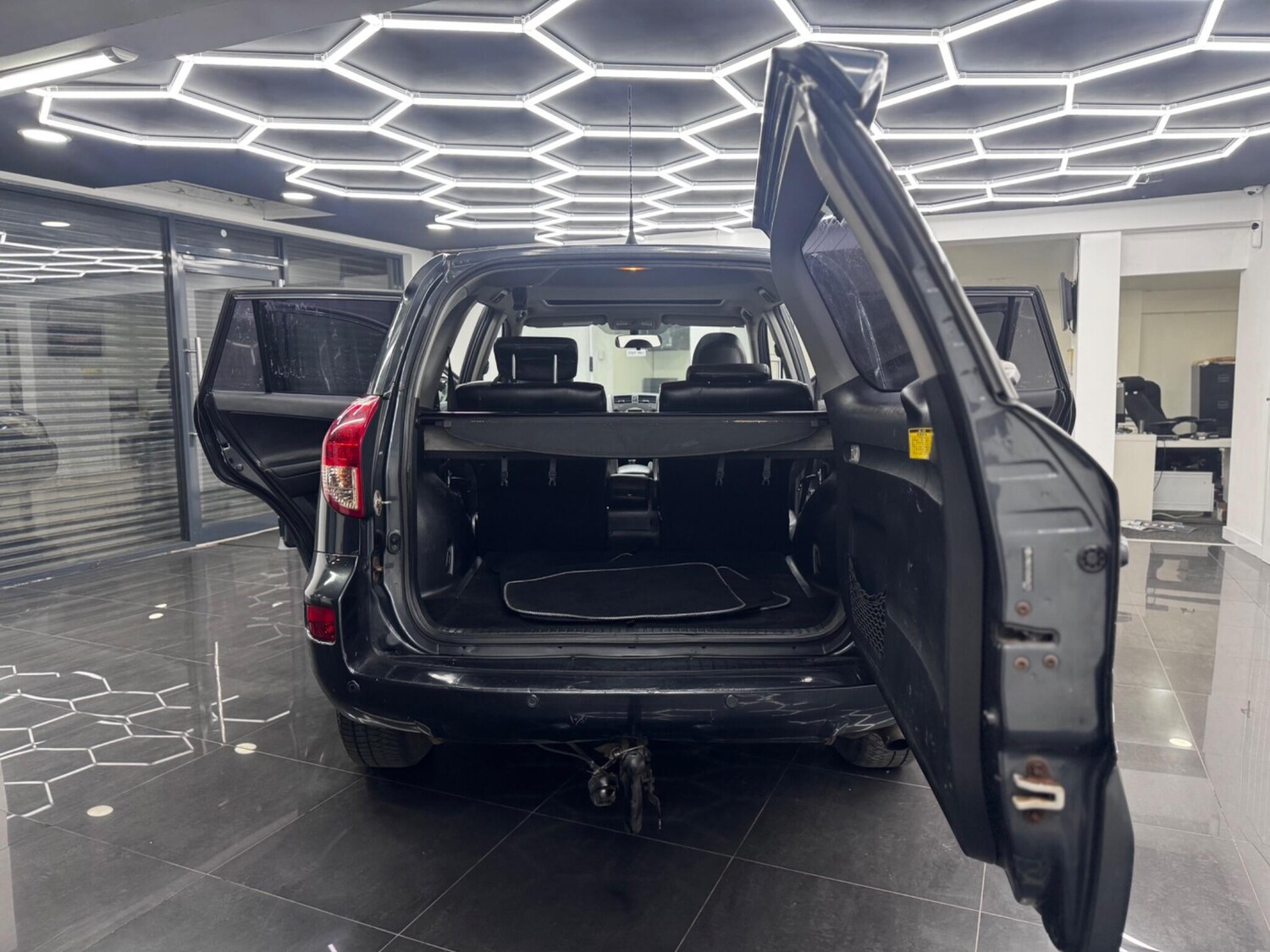 Used Toyota RAV4 for sale - 78214692: Photo 29