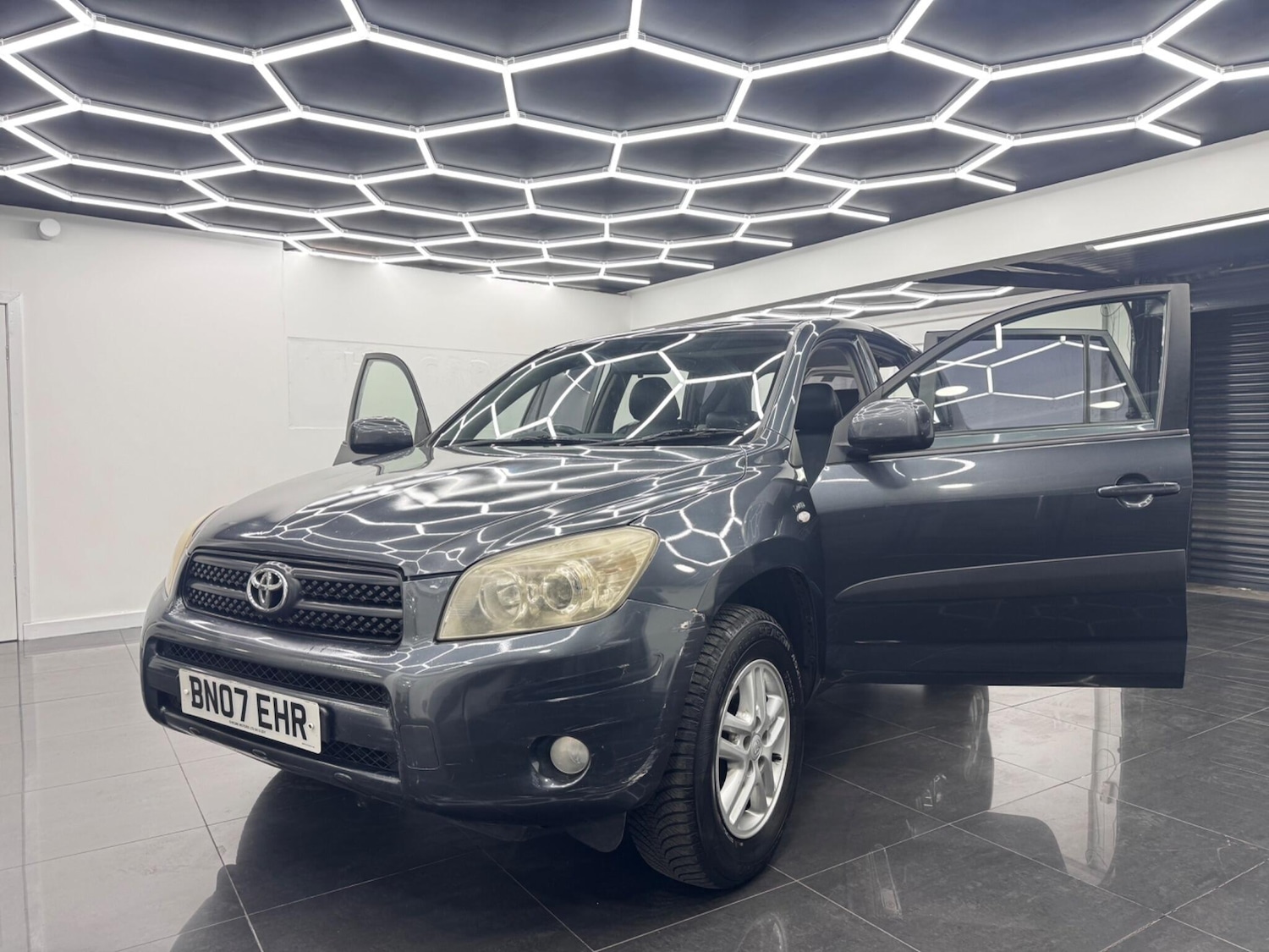 Used Toyota RAV4 for sale - 78214692: Photo 7