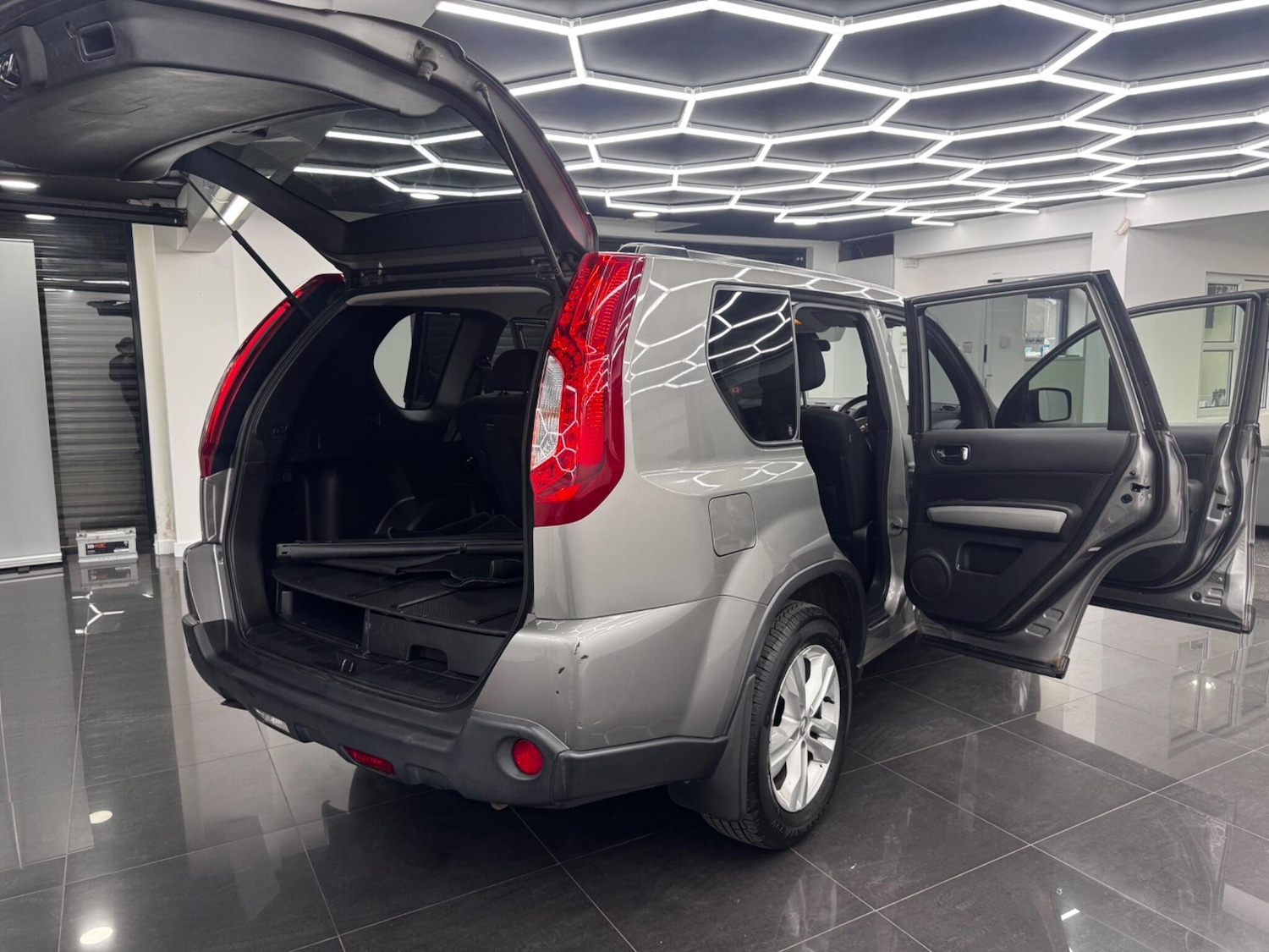 Used Nissan X-Trail 2011 for sale - 77982325: Photo 15