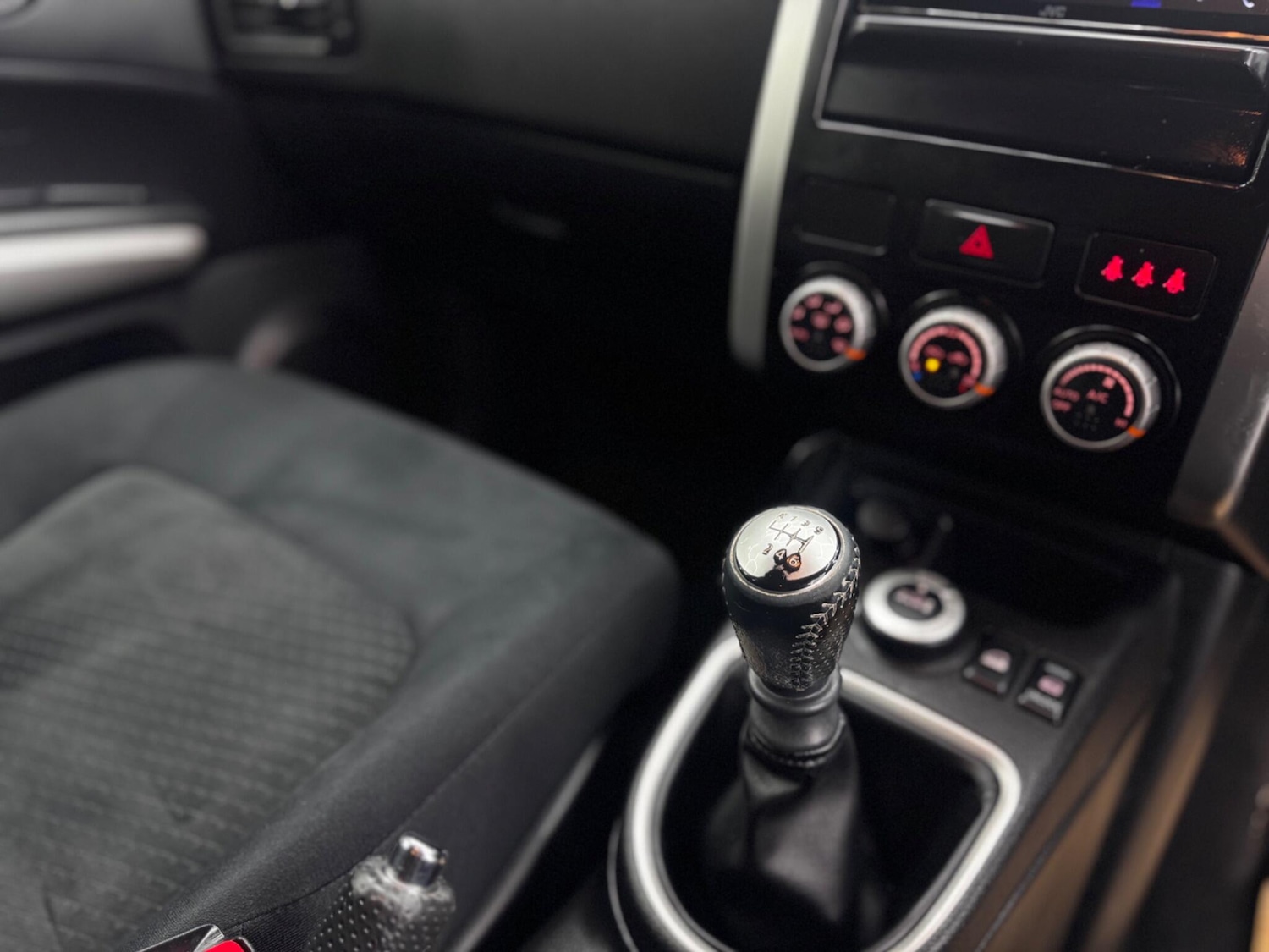 Used Nissan X-Trail 2011 for sale - 77982325: Photo 19