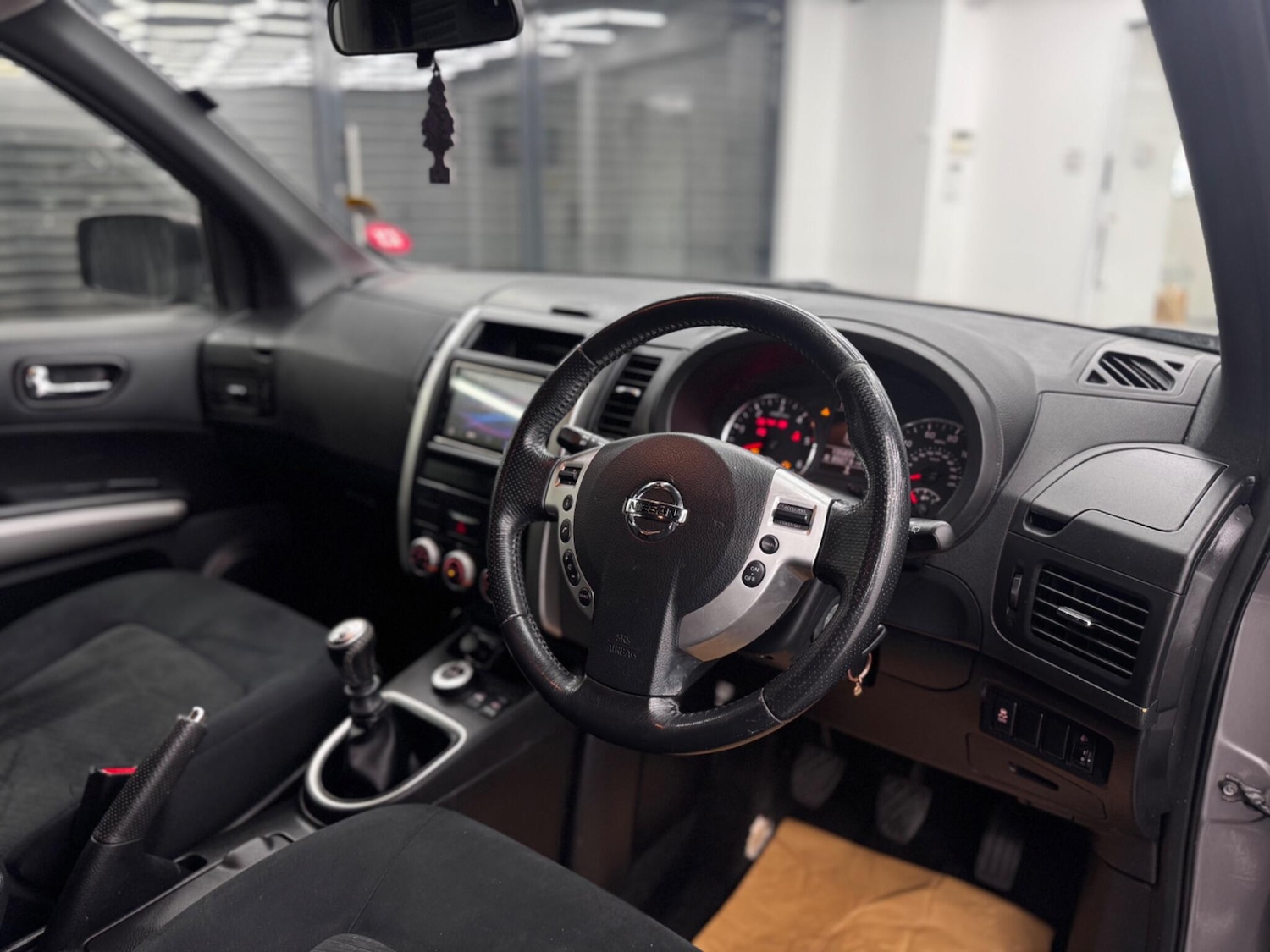 Used Nissan X-Trail 2011 for sale - 77982325: Photo 21