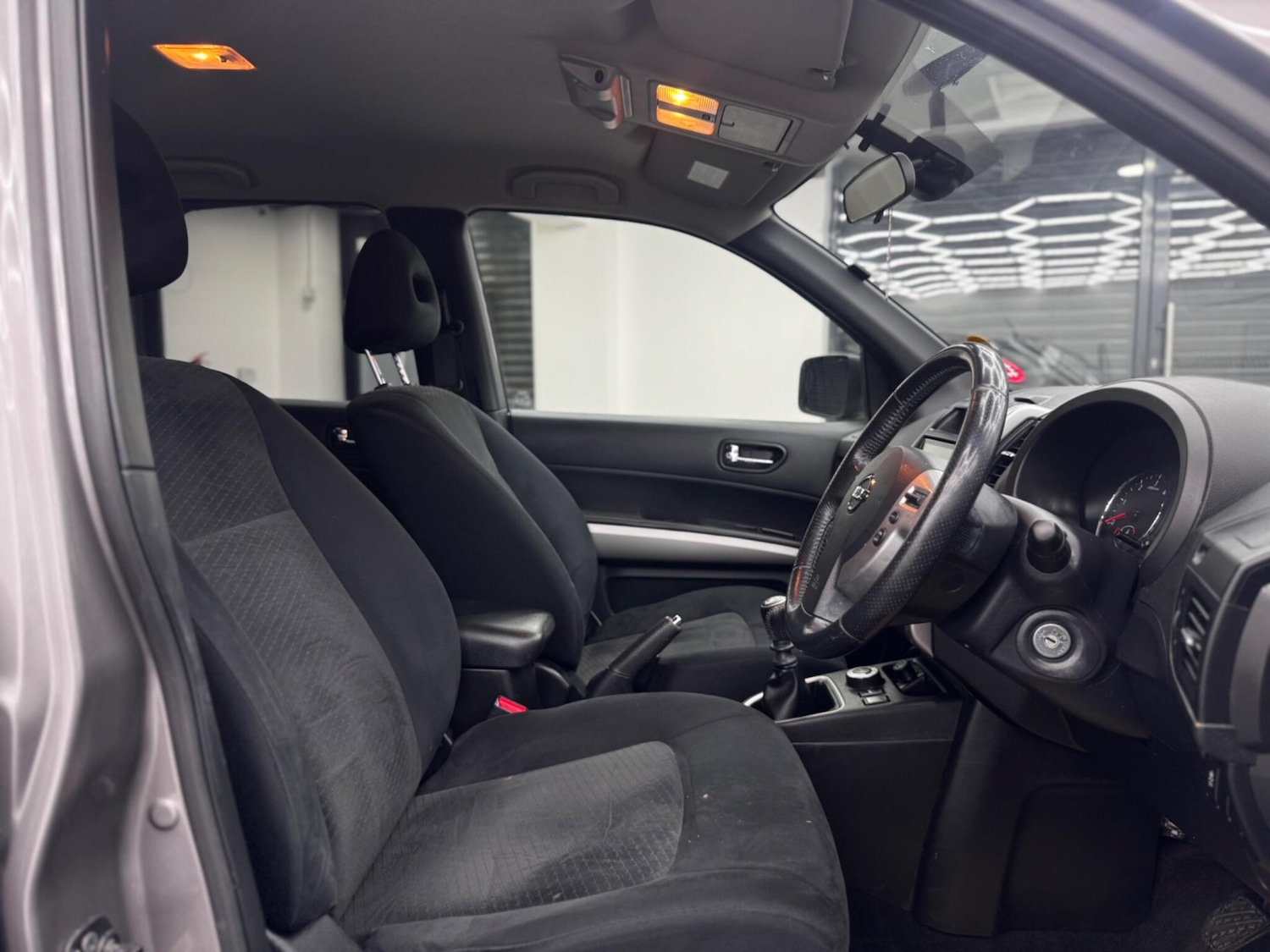 Used Nissan X-Trail 2011 for sale - 77982325: Photo 22