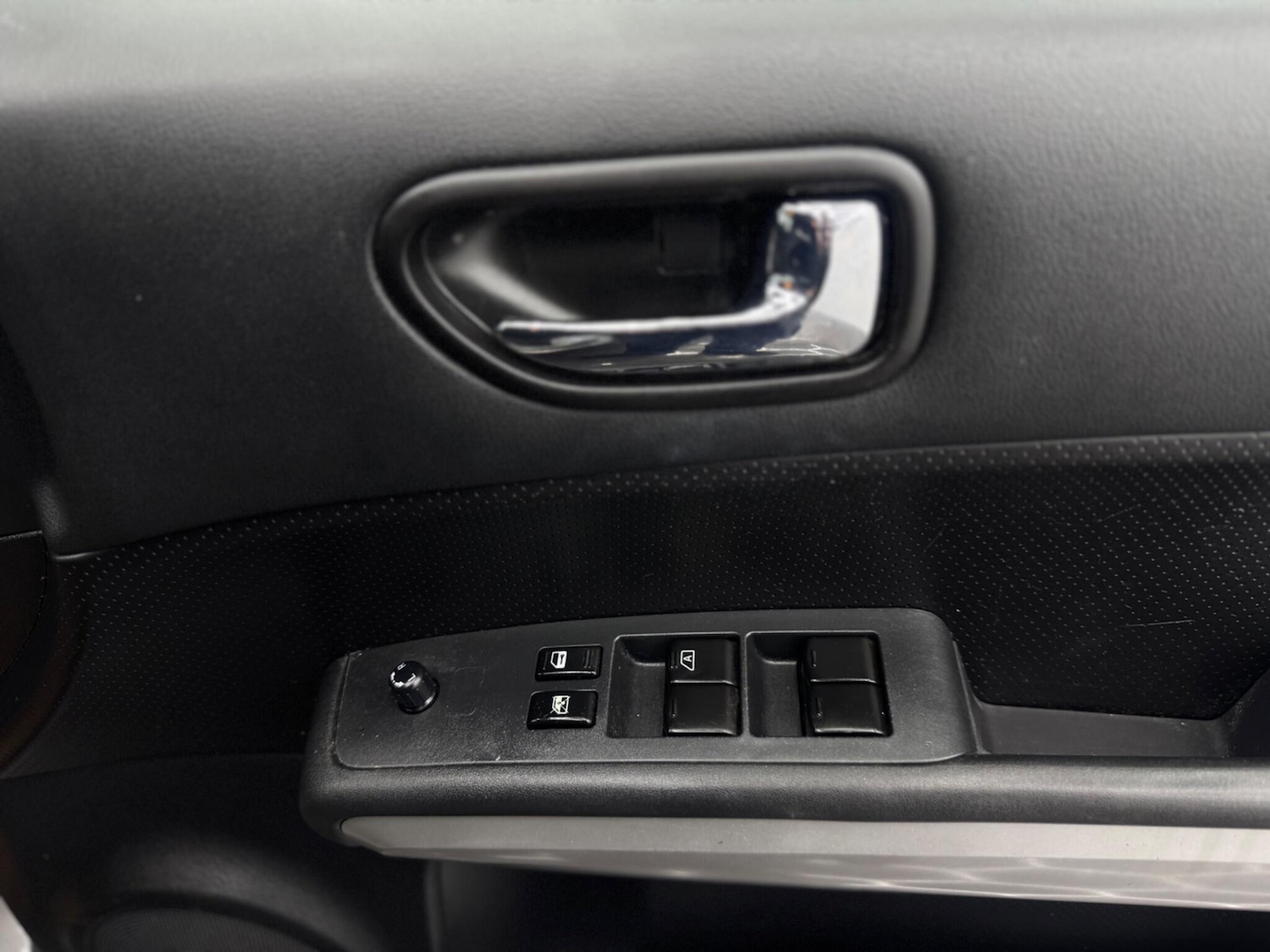 Used Nissan X-Trail 2011 for sale - 77982325: Photo 26