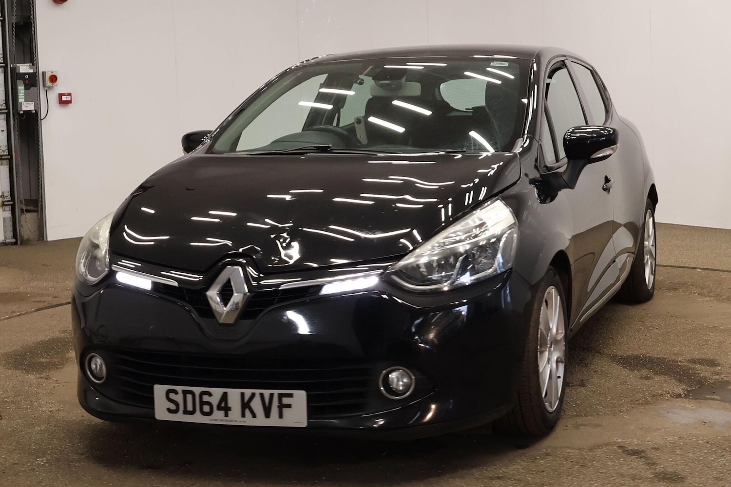 Used Renault Clio for sale - 77853742: Photo 2
