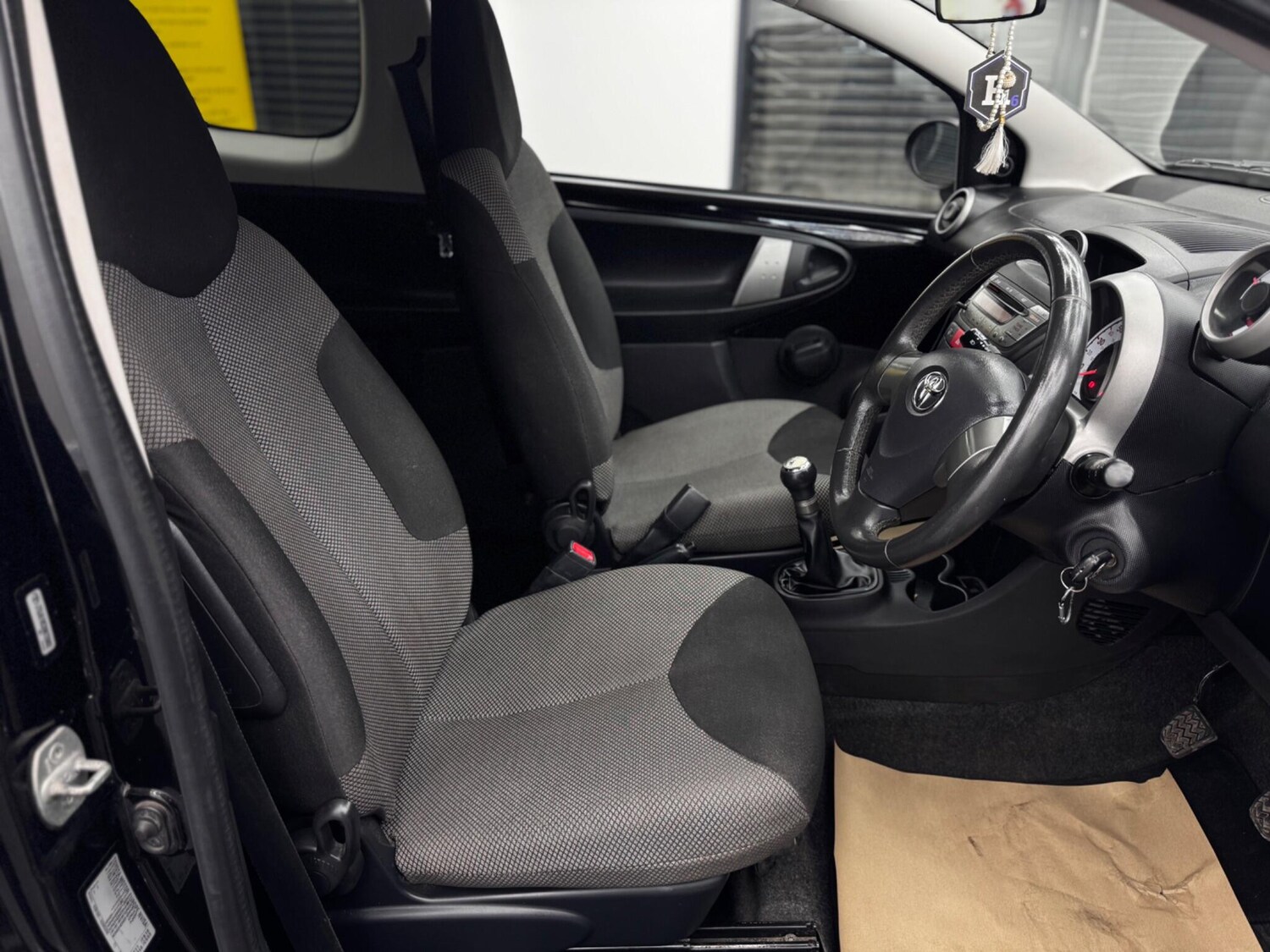 Used Toyota AYGO 2014 for sale - 78157742: Photo 23