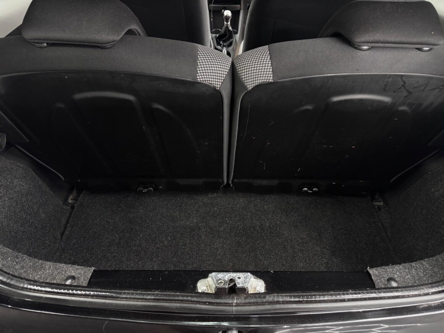 Used Toyota AYGO 2014 for sale - 78157742: Photo 32