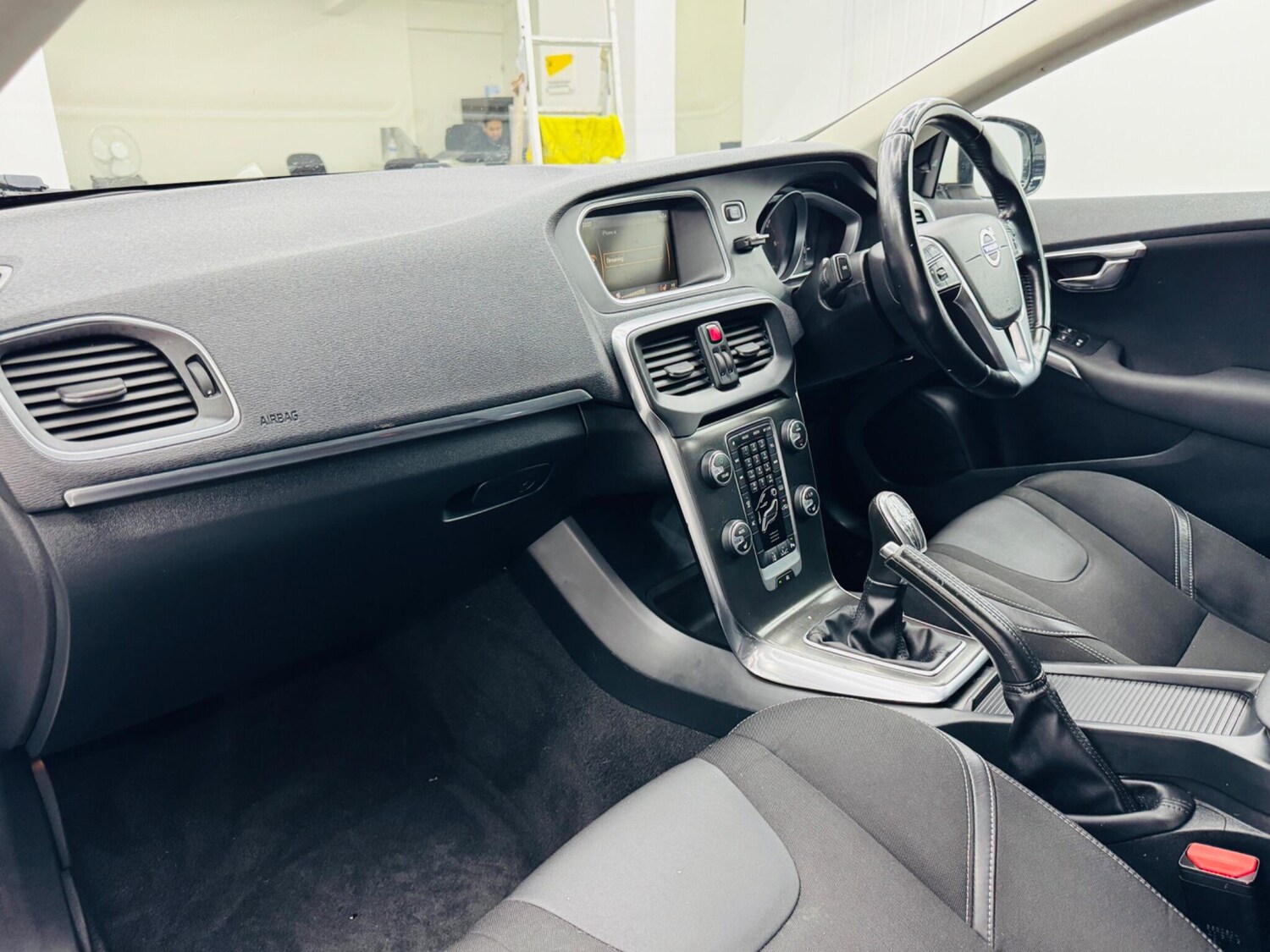 Used Volvo V40 2013 for sale - 77831675: Photo 17