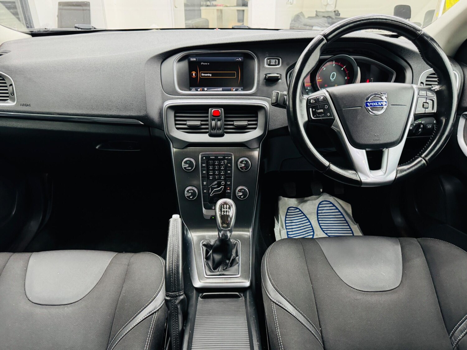 Used Volvo V40 2013 for sale - 77831675: Photo 19