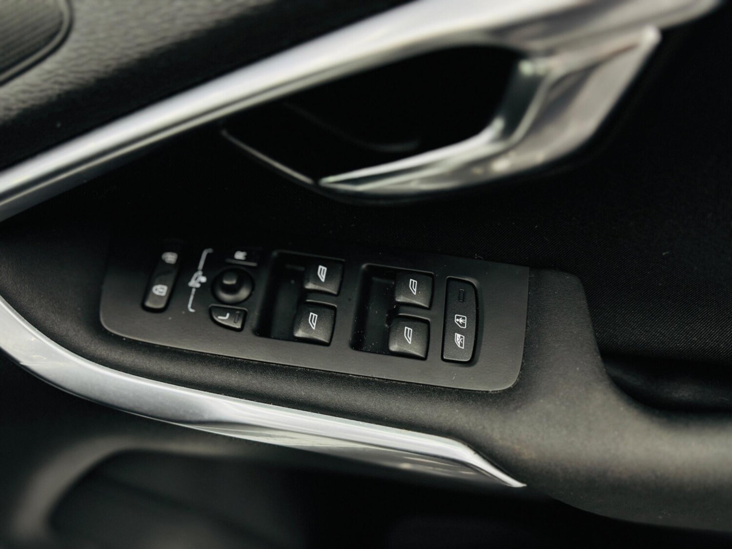 Used Volvo V40 2013 for sale - 77831675: Photo 27