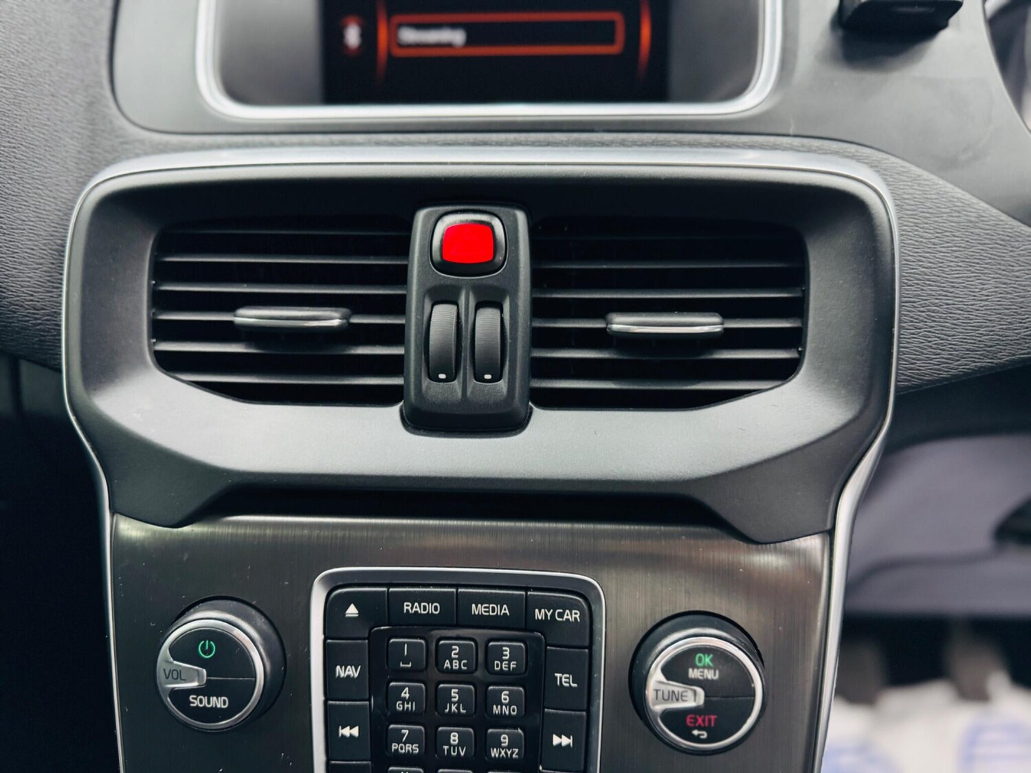 Used Volvo V40 2013 for sale - 77831675: Photo 52