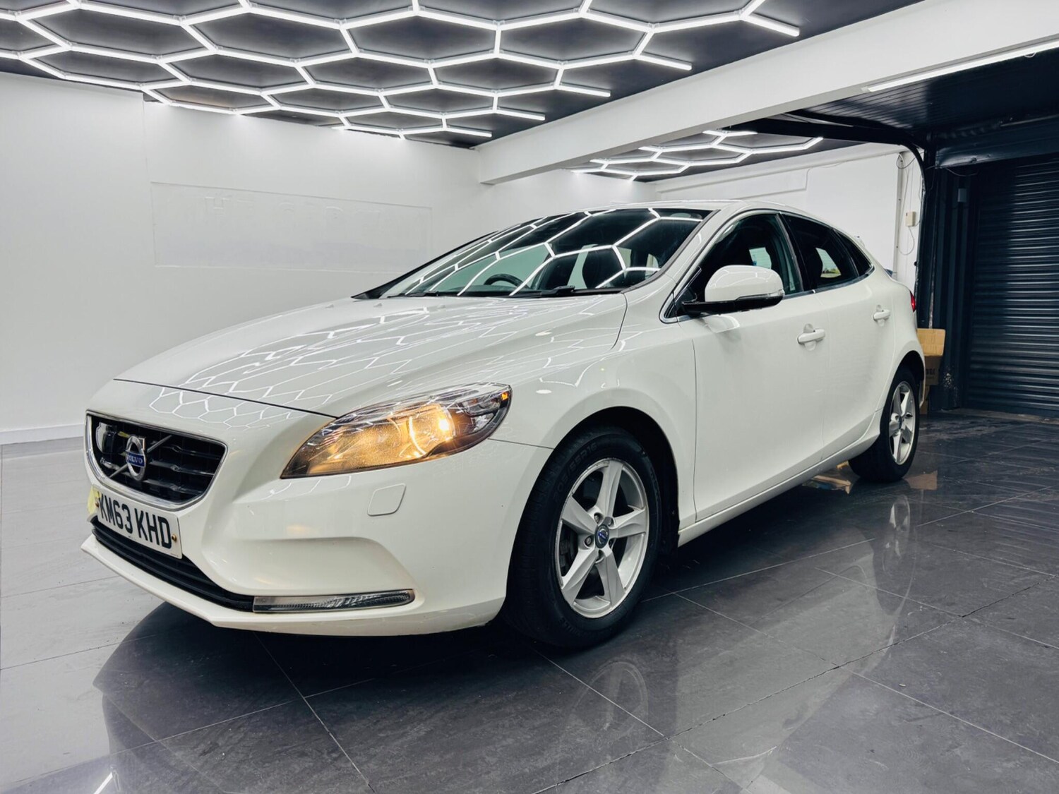 Used Volvo V40 2013 for sale - 77831675: Photo 7