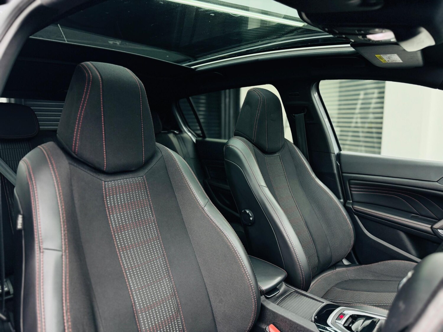 Used Peugeot 308 2017 for sale - 77831672: Photo 18