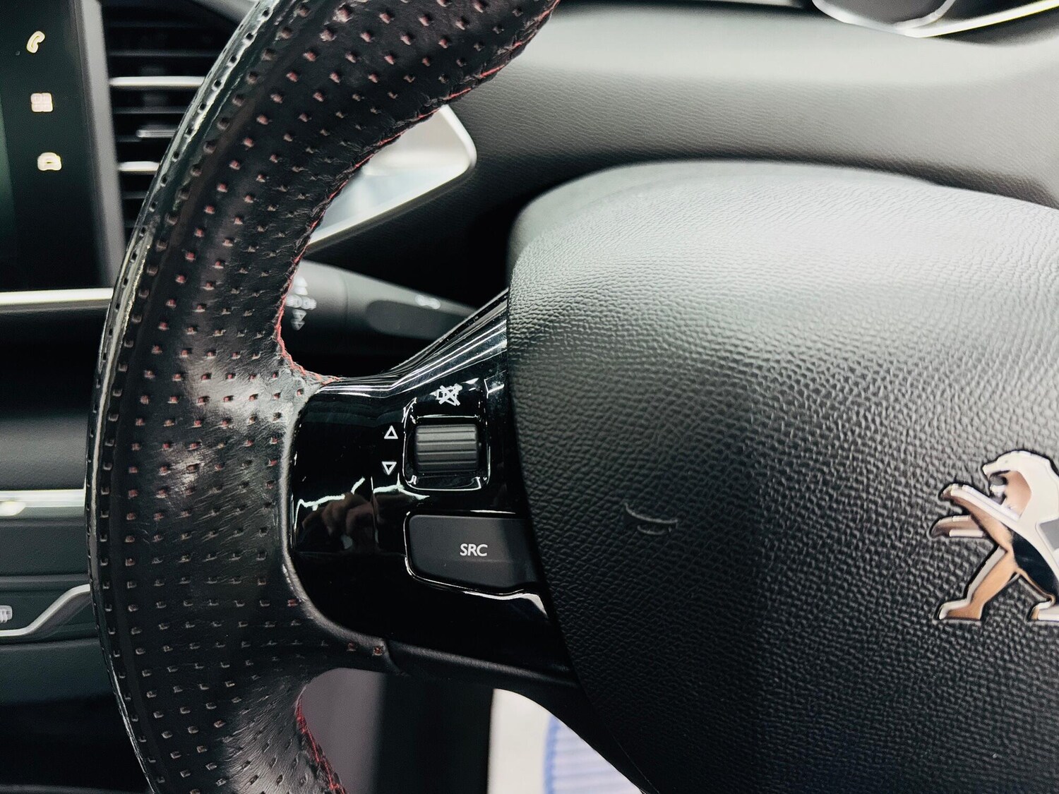 Used Peugeot 308 2017 for sale - 77831672: Photo 49