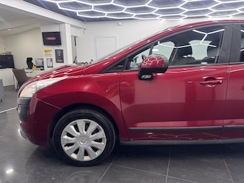 Used Peugeot 3008 2011 for sale - 78601979: Photo