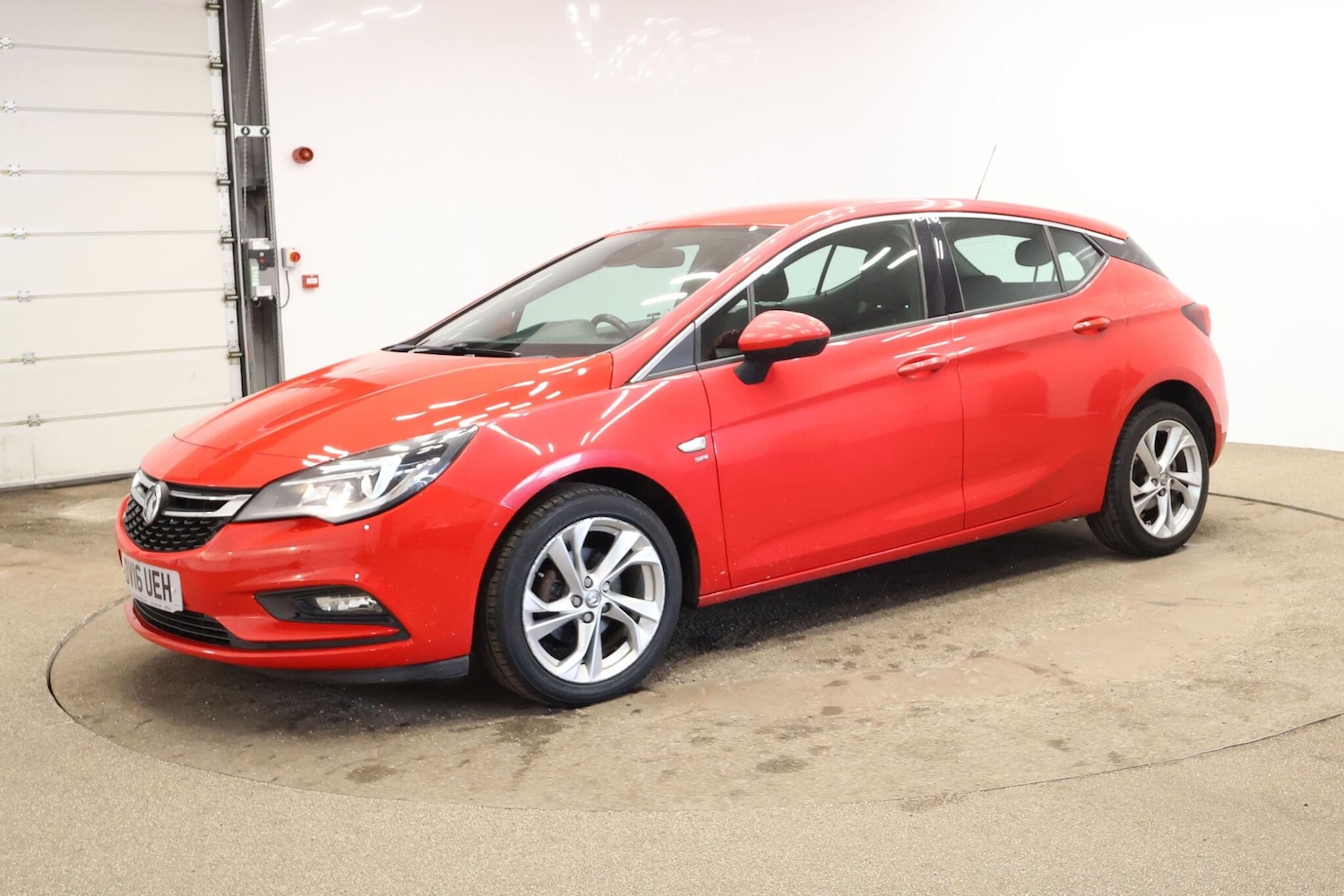Used Vauxhall Astra for sale - 78115134: Photo 2