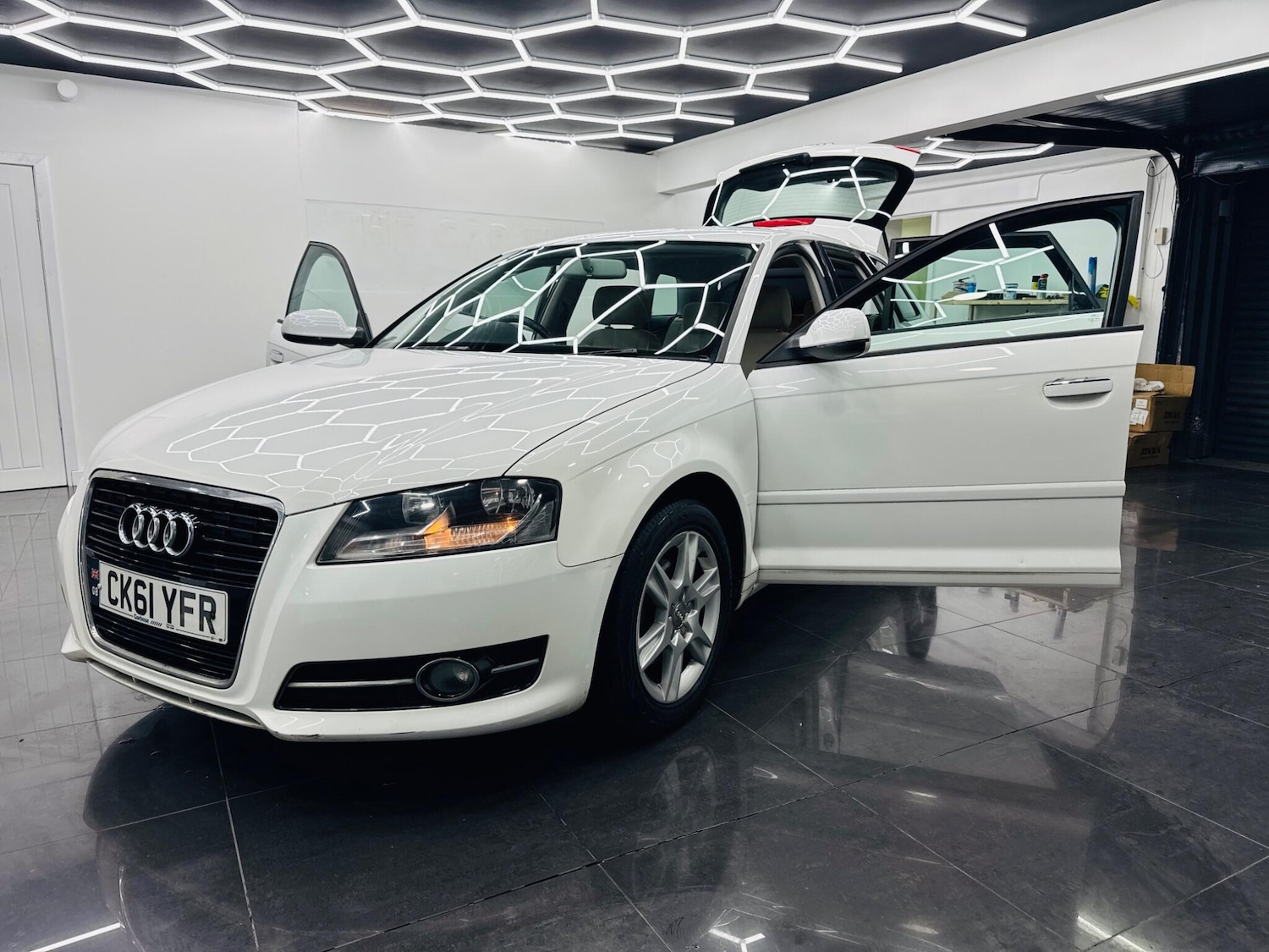 Used Audi A3 2011 for sale - 77831681: Photo 8