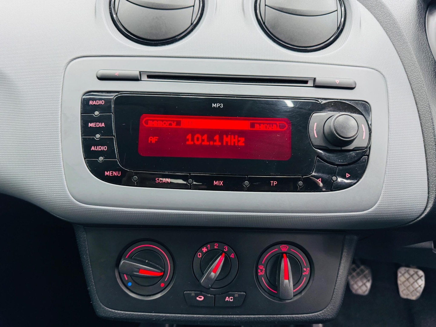 Used SEAT Ibiza 2012 for sale - 77831673: Photo 24