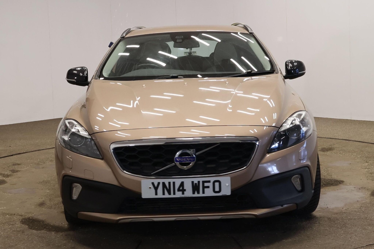 Used Volvo V40 Cross Country for sale - 78115784: Photo 2
