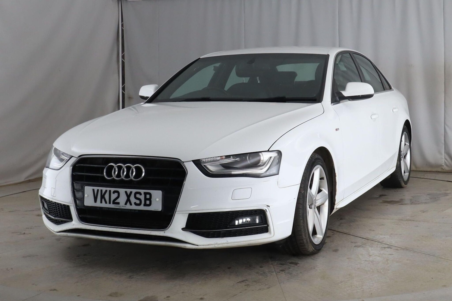Used Audi A4 2012 for sale - 77992957: Photo 2